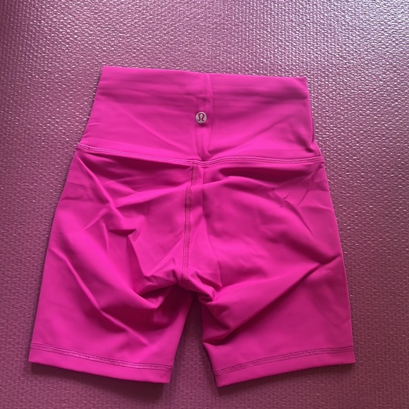 Lululemon Ripened Raspberry biker shorts - Picture 5 of 8